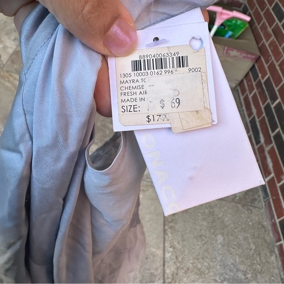 Silk Club Monaco Top    BD1 - Picture 6 of 8